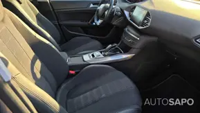 Peugeot 308 1.2 PureTech Allure EAT8 de 2020