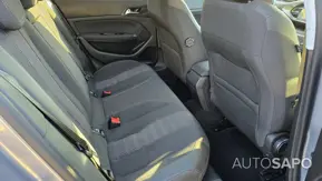 Peugeot 308 1.2 PureTech Allure EAT8 de 2020