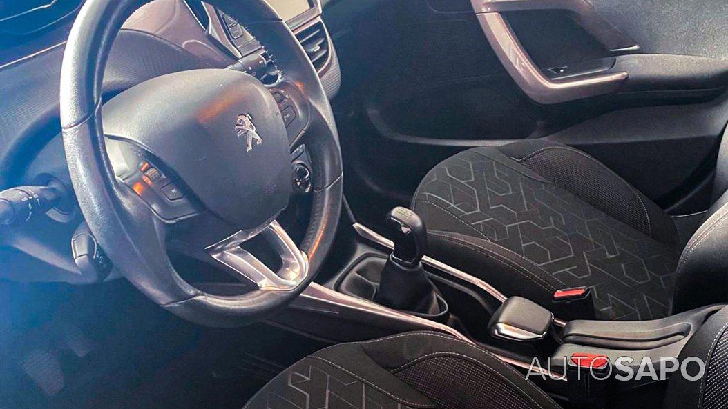 Peugeot 2008 1.2 PureTech Active de 2014