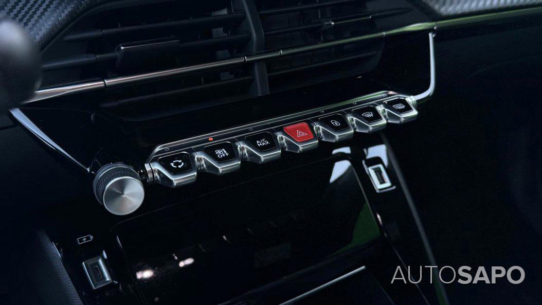 Peugeot e-2008 de 2023