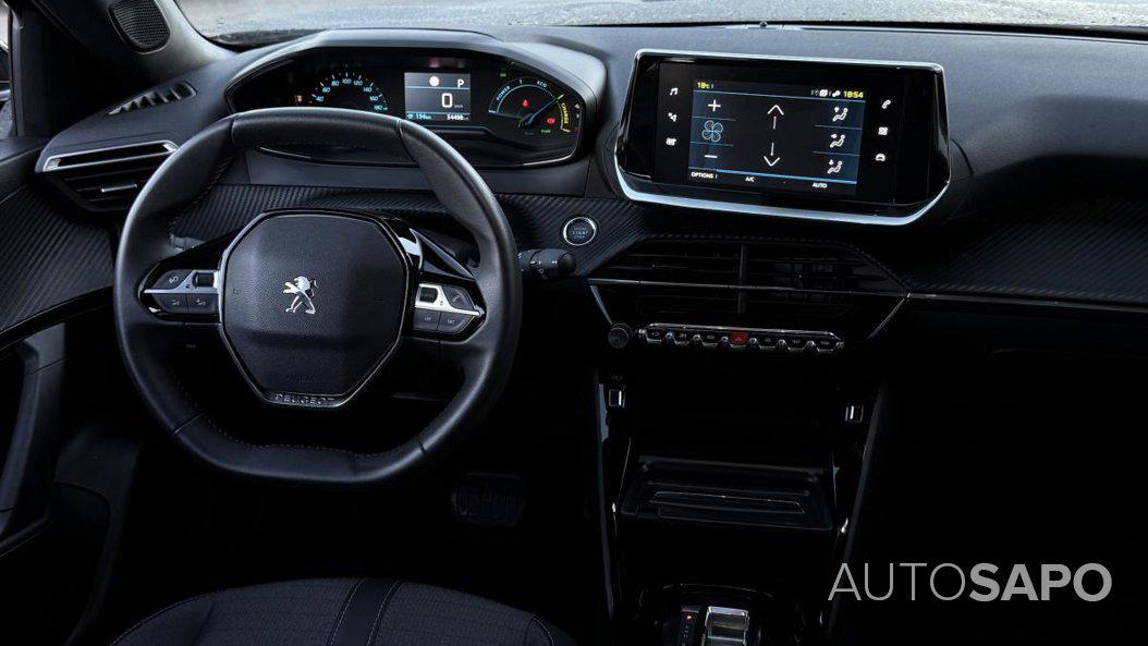 Peugeot e-2008 de 2023