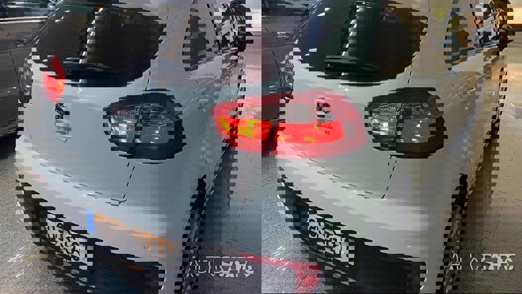 Kia Rio 1.2 CVVT Urban de 2016