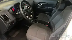 Kia Rio 1.2 CVVT Urban de 2016