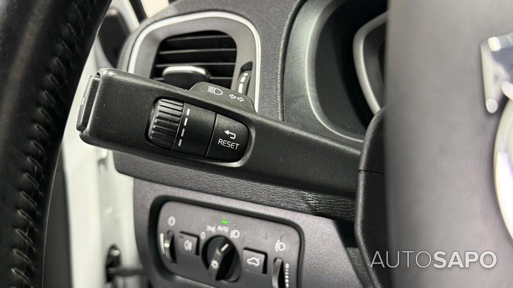 Volvo V40 Cross Country 1.6 D2 Momentum de 2014