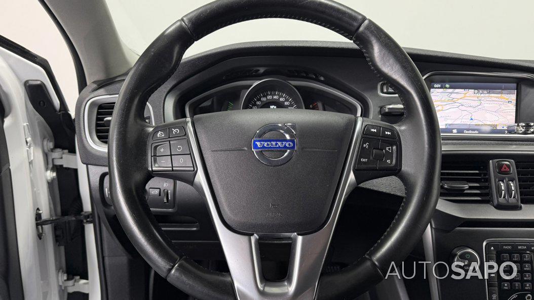 Volvo V40 Cross Country 1.6 D2 Momentum de 2014