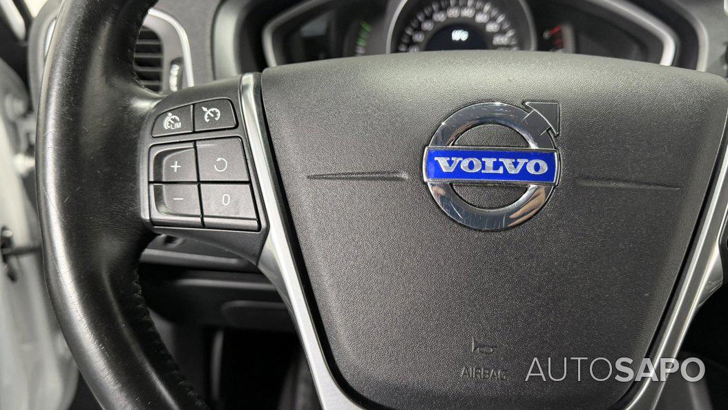 Volvo V40 Cross Country 1.6 D2 Momentum de 2014