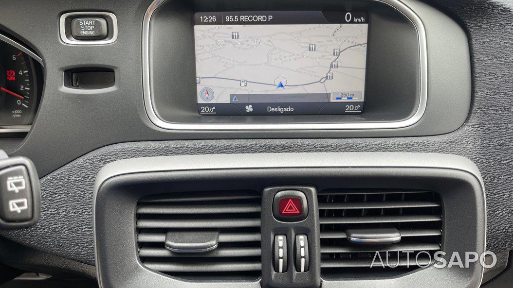 Volvo V40 Cross Country 1.6 D2 Momentum de 2014