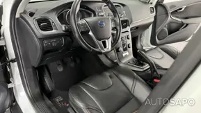 Volvo V40 Cross Country 1.6 D2 Momentum de 2014