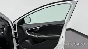 Volvo V40 Cross Country 1.6 D2 Momentum de 2014