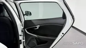 Volvo V40 Cross Country 1.6 D2 Momentum de 2014