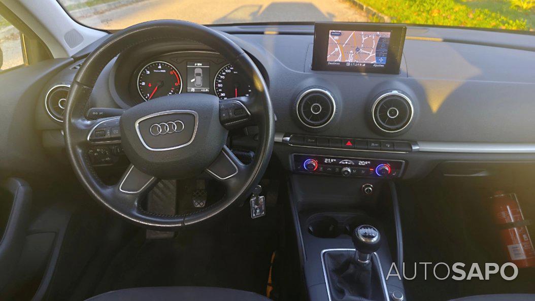 Audi A3 1.6 TDi Business Line Attraction Ultra de 2015