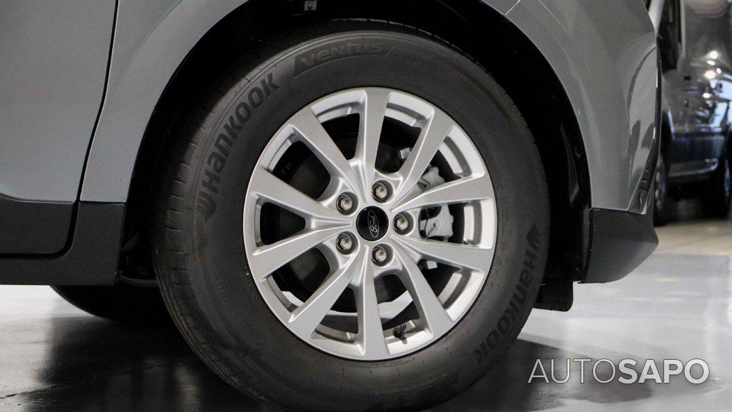 Ford Tourneo Courier 1.0 EcoBoost Titanium de 2025
