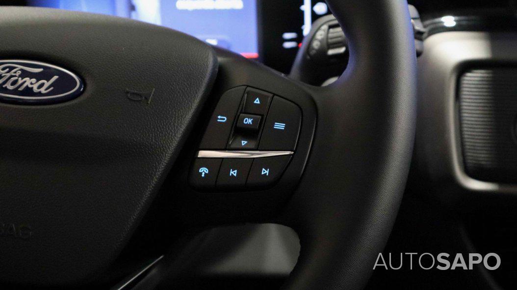 Ford Tourneo Courier 1.0 EcoBoost Titanium de 2025