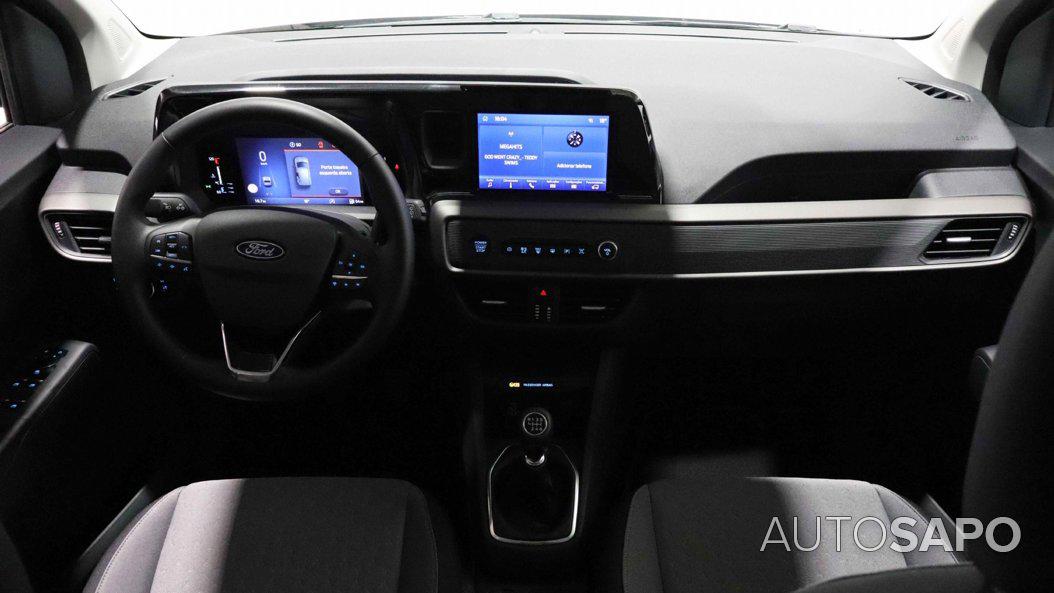 Ford Tourneo Courier 1.0 EcoBoost Titanium de 2025