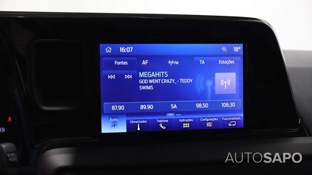 Ford Tourneo Courier 1.0 EcoBoost Titanium de 2025