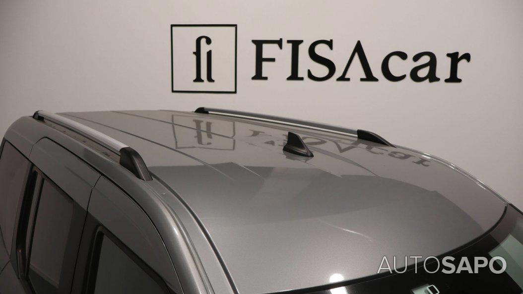 Ford Tourneo Courier 1.0 EcoBoost Titanium de 2025