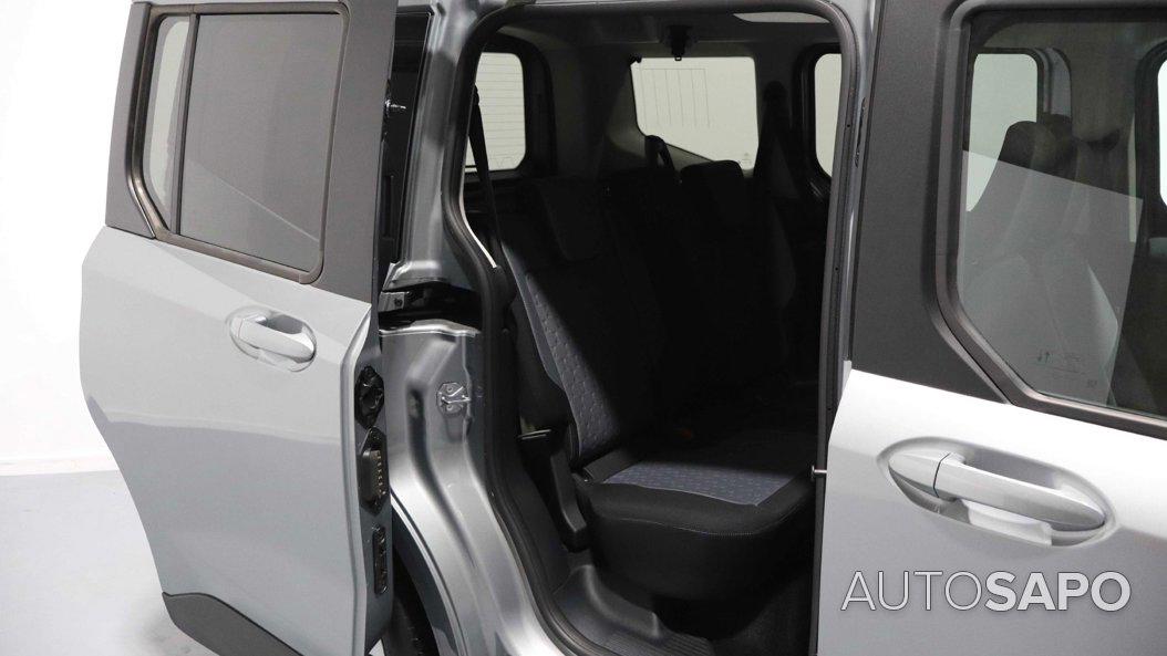 Ford Tourneo Courier 1.0 EcoBoost Titanium de 2025