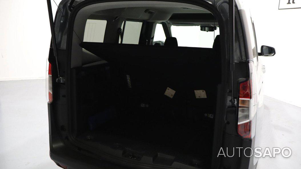 Ford Tourneo Courier 1.0 EcoBoost Titanium de 2025