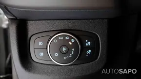 Ford Tourneo Courier 1.0 EcoBoost Titanium de 2025