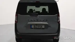 Ford Tourneo Courier 1.0 EcoBoost Titanium de 2025