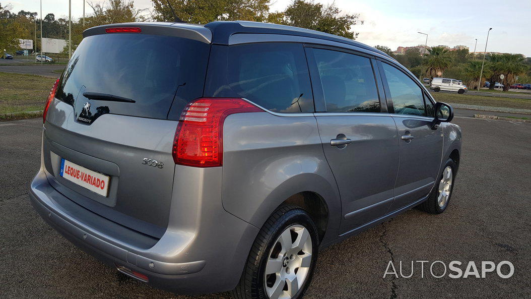 Peugeot 5008 1.6 e-HDi 7L Allure CMP6 de 2015