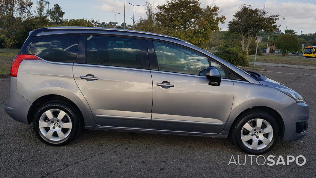Peugeot 5008 1.6 e-HDi 7L Allure CMP6 de 2015