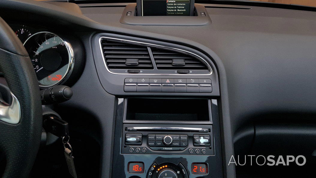 Peugeot 5008 1.6 e-HDi 7L Allure CMP6 de 2015