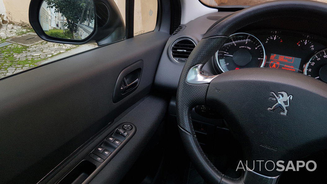 Peugeot 5008 1.6 e-HDi 7L Allure CMP6 de 2015