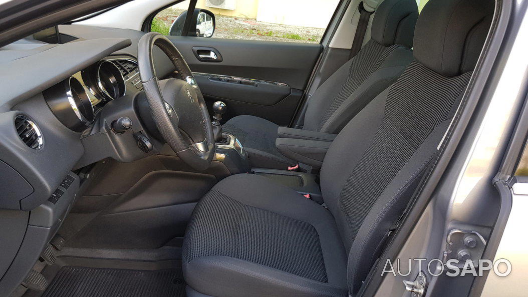 Peugeot 5008 1.6 e-HDi 7L Allure CMP6 de 2015