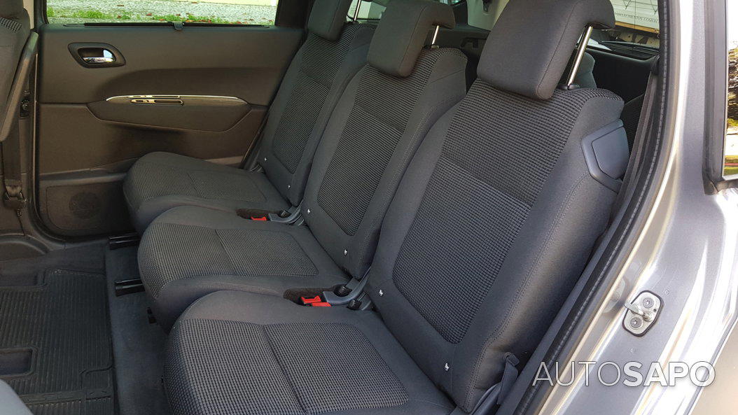 Peugeot 5008 1.6 e-HDi 7L Allure CMP6 de 2015