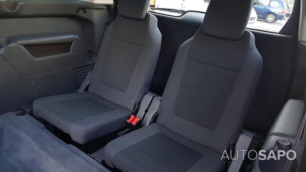 Peugeot 5008 1.6 e-HDi 7L Allure CMP6 de 2015