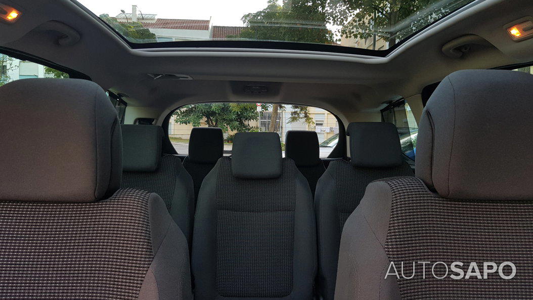 Peugeot 5008 1.6 e-HDi 7L Allure CMP6 de 2015