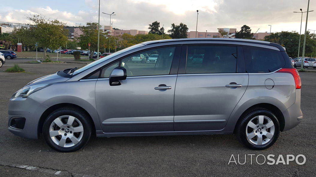 Peugeot 5008 1.6 e-HDi 7L Allure CMP6 de 2015