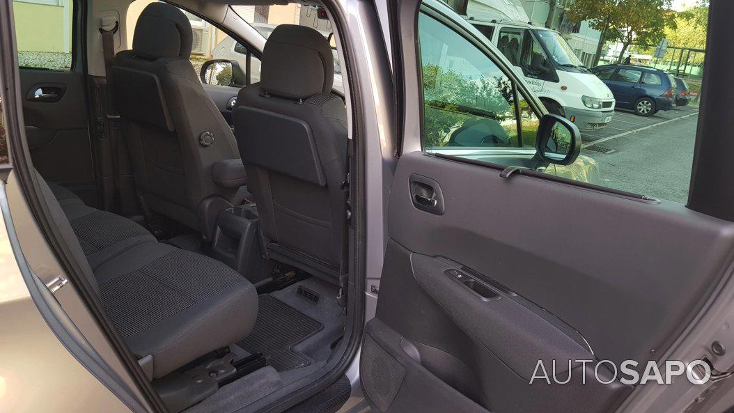 Peugeot 5008 1.6 e-HDi 7L Allure CMP6 de 2015