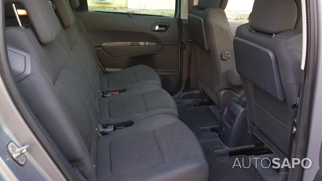 Peugeot 5008 1.6 e-HDi 7L Allure CMP6 de 2015