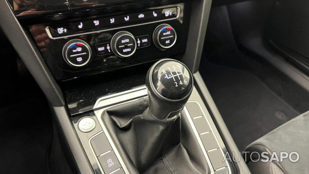 Volkswagen Passat 1.6 TDi Confortline de 2016