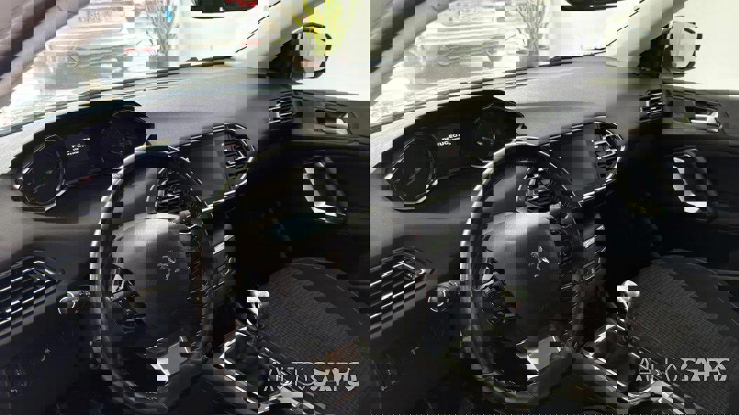 Peugeot 308 1.2 PureTech Access de 2018