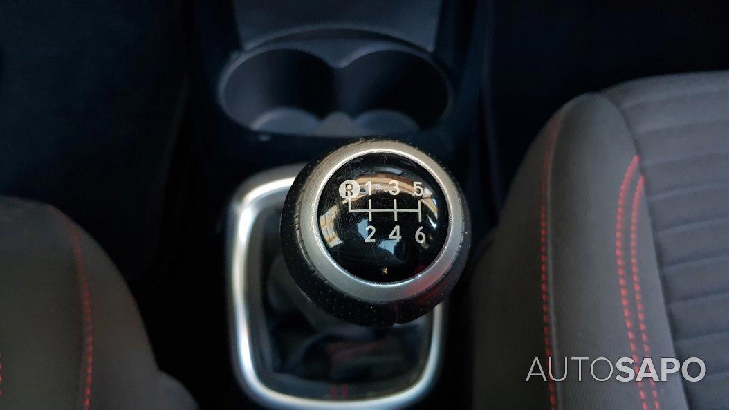 Toyota Yaris 1.4 D-4D High Pack+NAVI de 2015