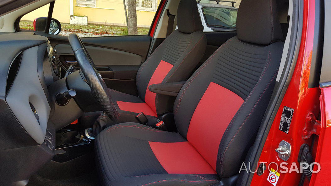 Toyota Yaris 1.4 D-4D High Pack+NAVI de 2015