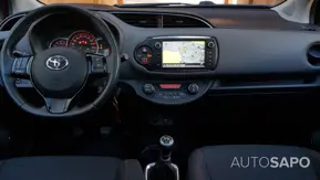 Toyota Yaris 1.4 D-4D High Pack+NAVI de 2015