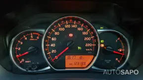 Toyota Yaris 1.4 D-4D High Pack+NAVI de 2015