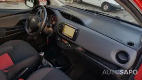 Toyota Yaris 1.4 D-4D High Pack+NAVI de 2015