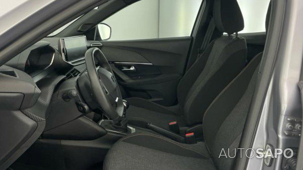 Peugeot 2008 1.2 PureTech Style de 2025