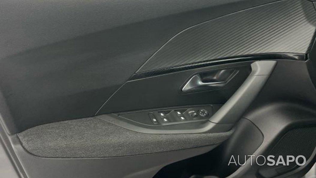 Peugeot 2008 1.2 PureTech Style de 2025