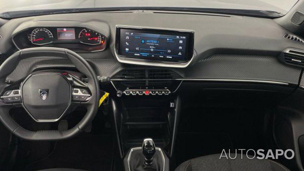 Peugeot 2008 1.2 PureTech Style de 2025