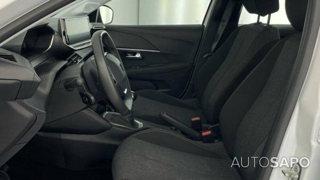 Peugeot 208 1.2 PureTech Style de 2025