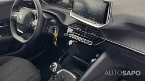 Peugeot 208 1.2 PureTech Style de 2025