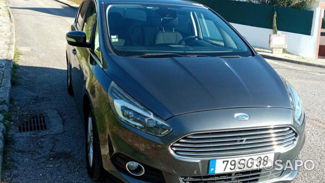 Ford S-Max 2.0 TDCi Titanium 7L de 2016