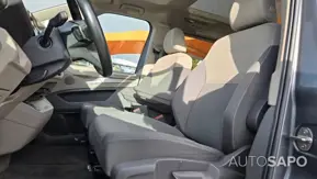 Volkswagen Multivan 2.0 TDi 140 Confortline Longa DSG de 2023