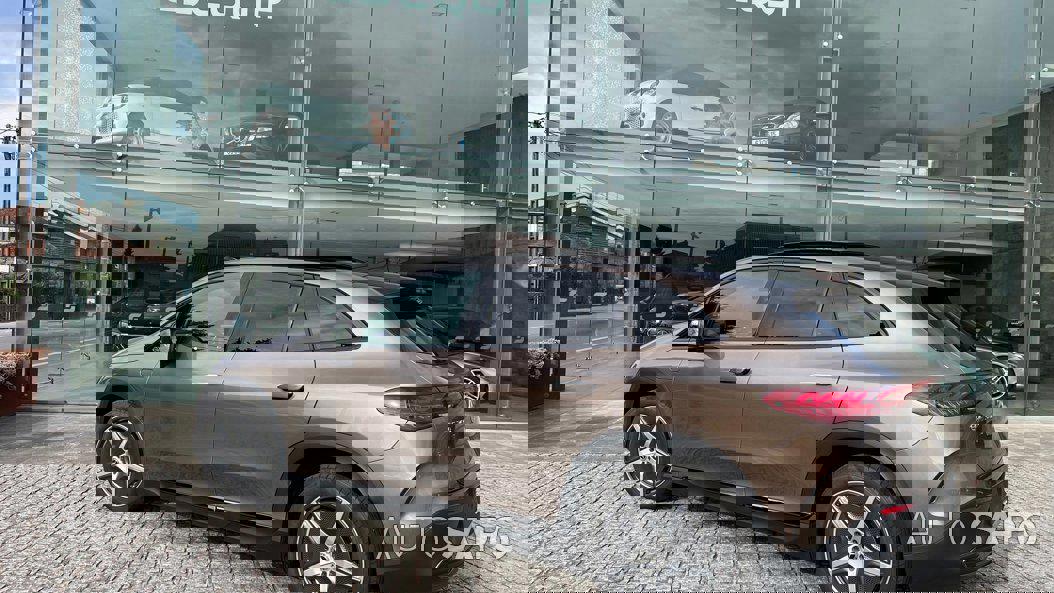 Mercedes-Benz EQE de 2024